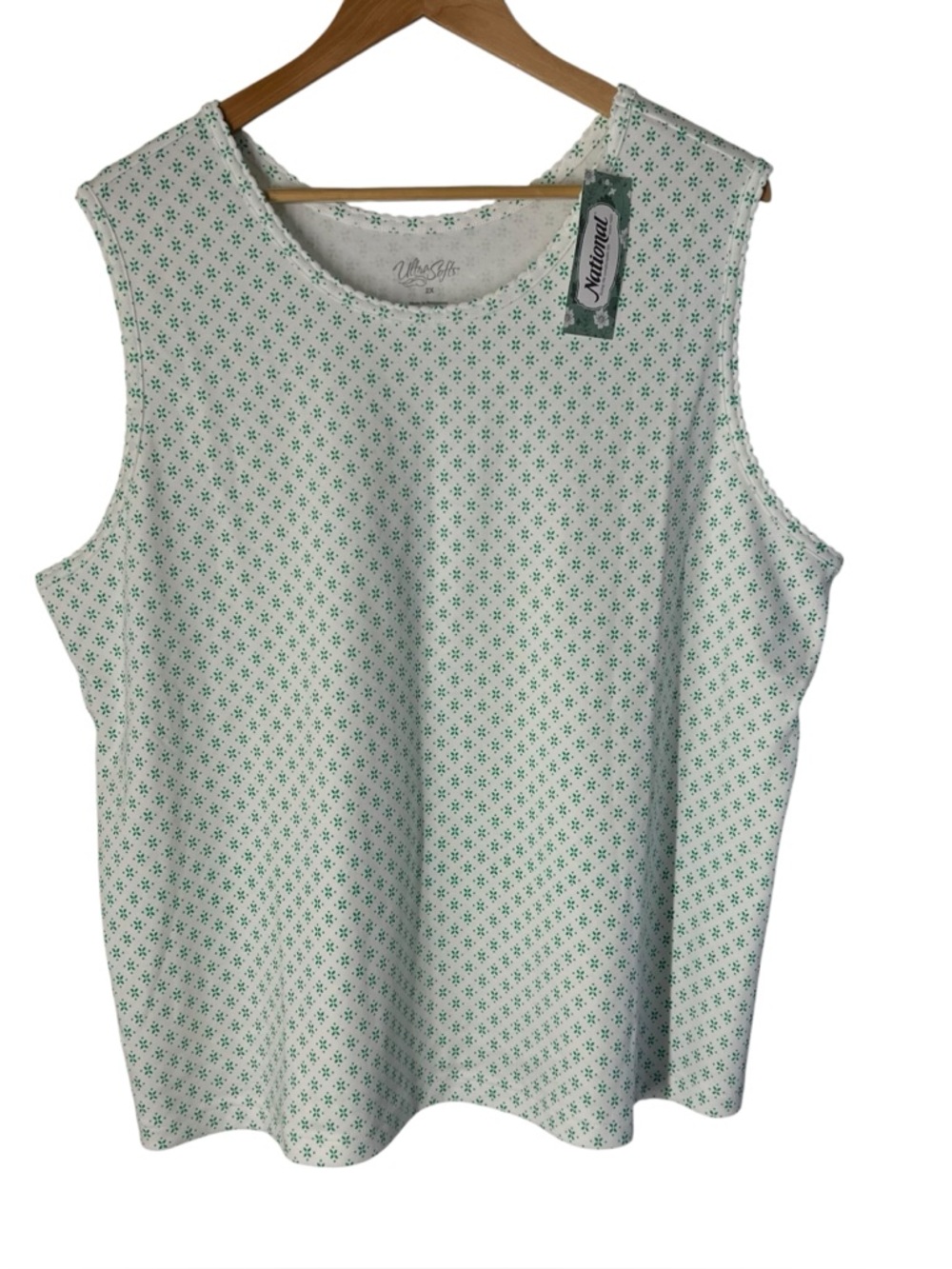 Ultra Softs National size 2X women’s sleeveless top green white